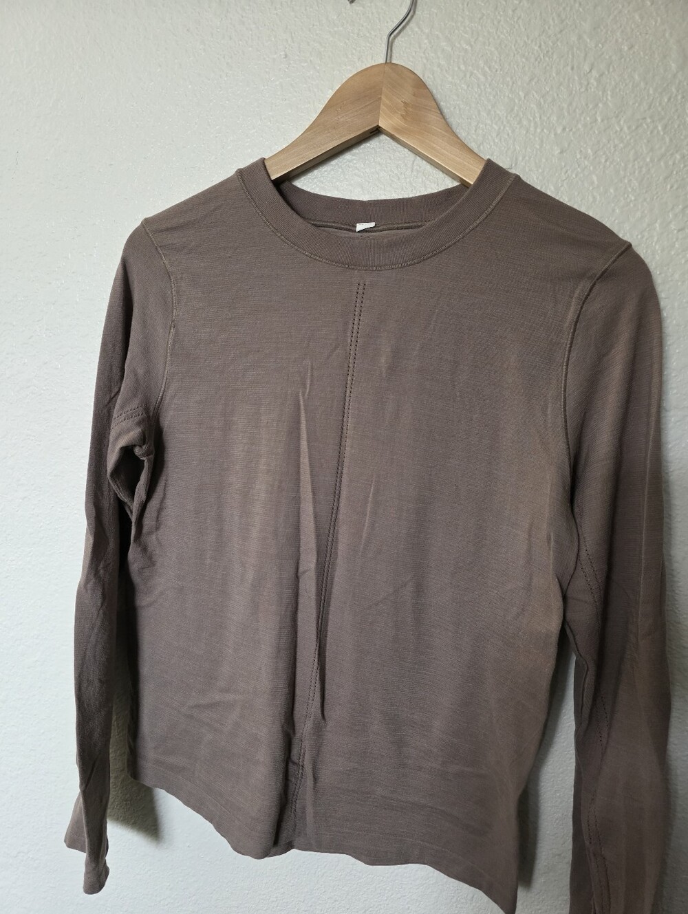 Athleta Ascent Seamless Brown Long Sleeve Top, Size Small